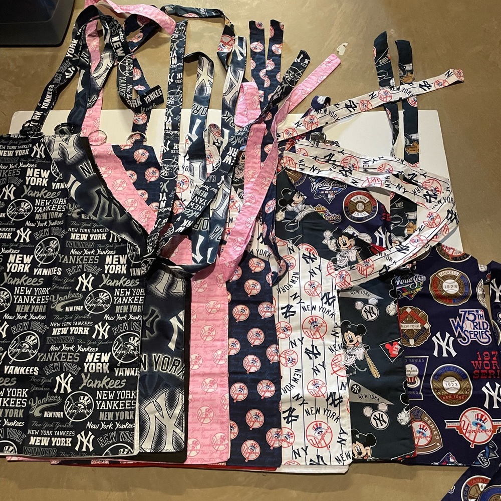 New York Yankees World Series Pattern Barbeque Apron - Picture 4 of 4